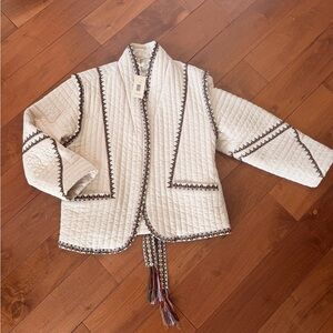 NWT Stylish Cream Quilted Jacket with Embroidered Details